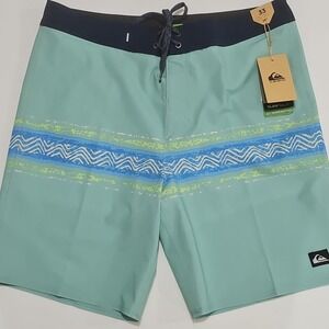 Quiksilver Highline Men's Board Shorts Size 33 Green/Blue/Black Striped Pocket